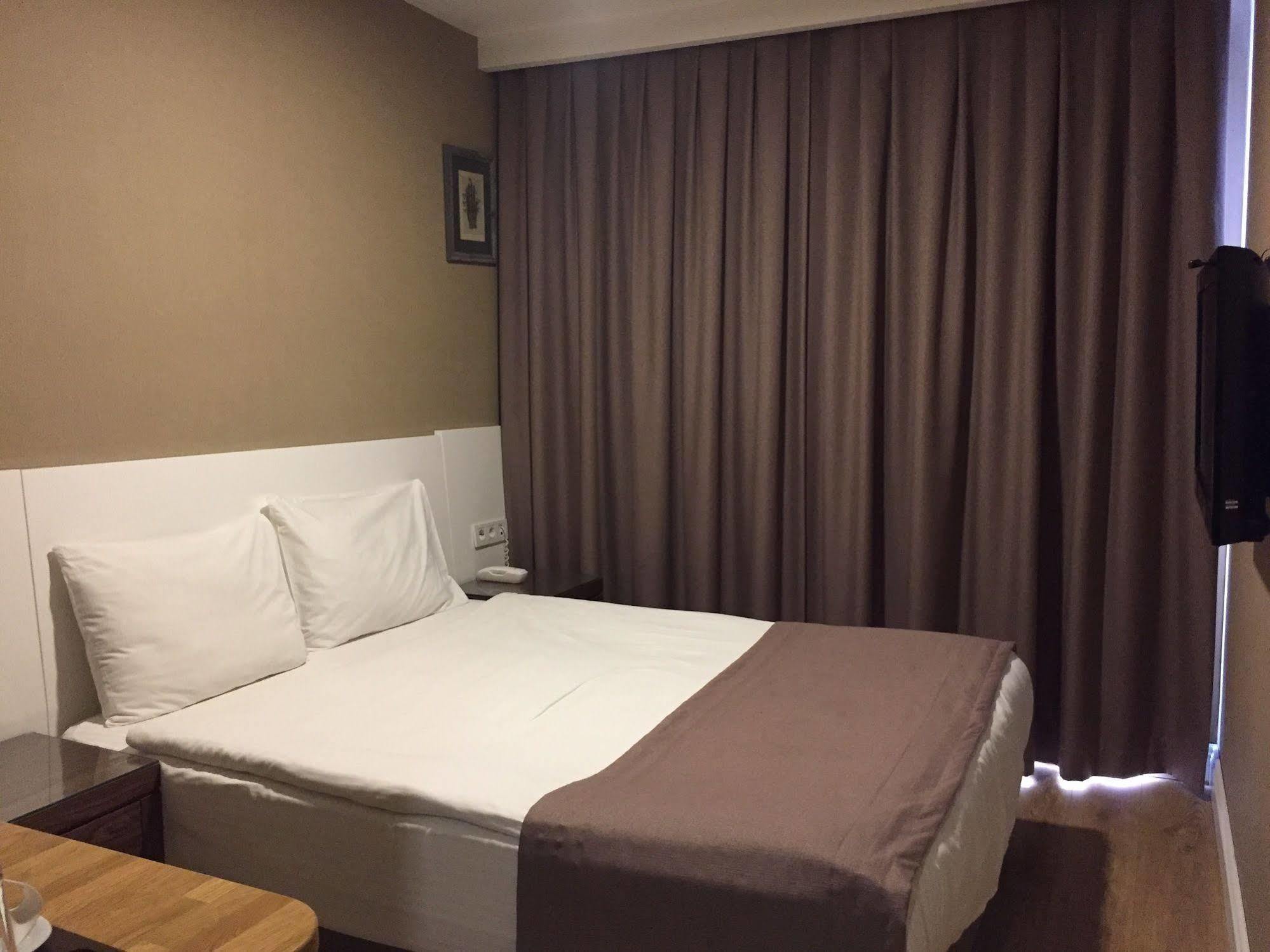 Aston Hotel Taksim Istanbul Eksteriør billede